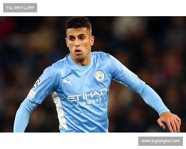 曼城7号后卫的职责解析与关键技巧探索