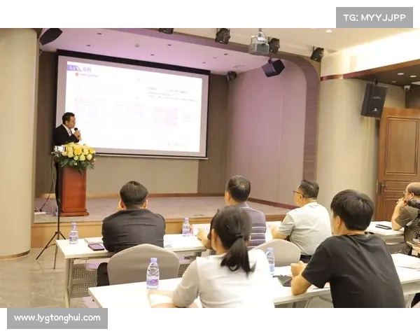 如何在会议中有效应对质疑与处理迟到情况确保顺利进行